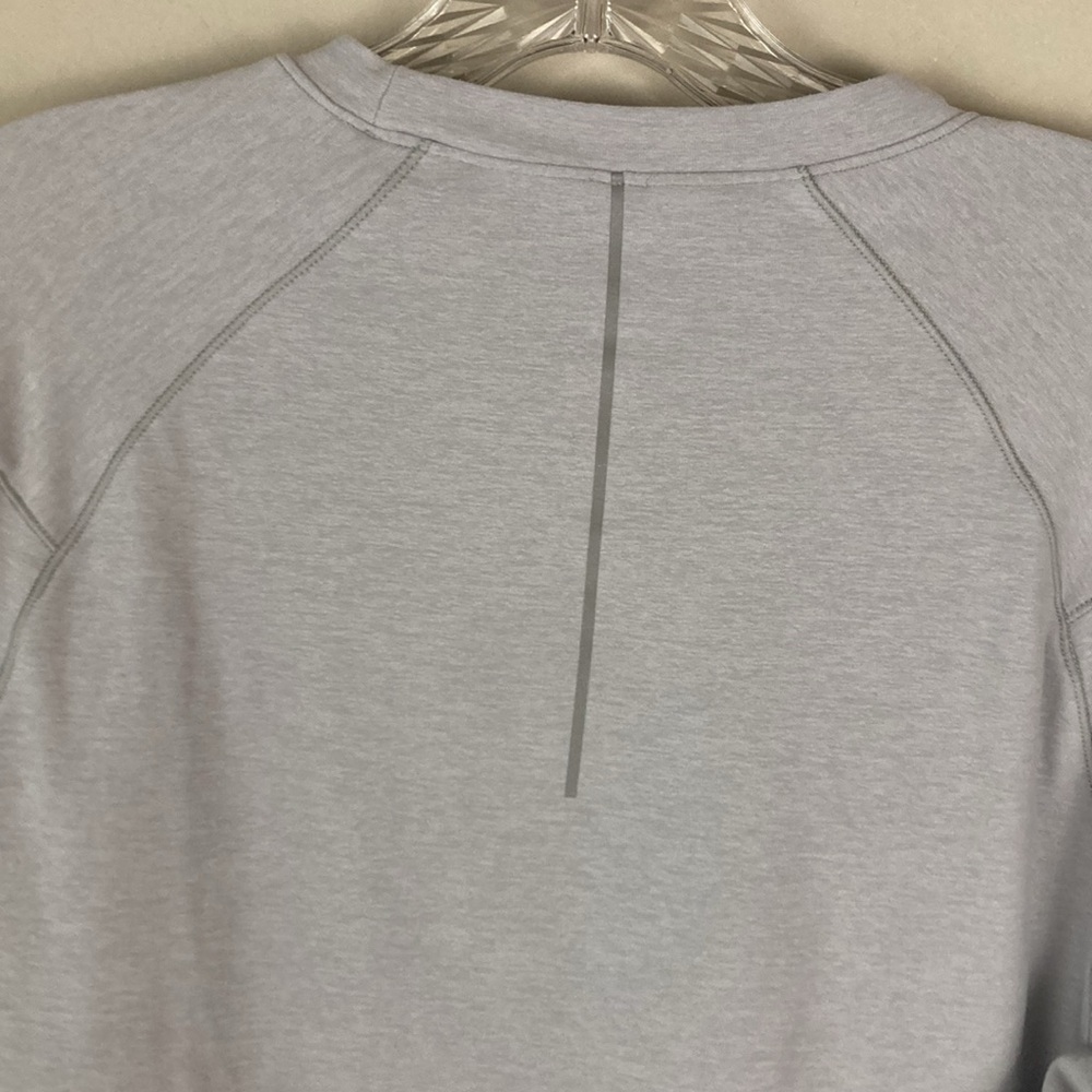 Lululemon men’s long-sleeve 124 gray/blue shirt, medium - Picture 13 of 16